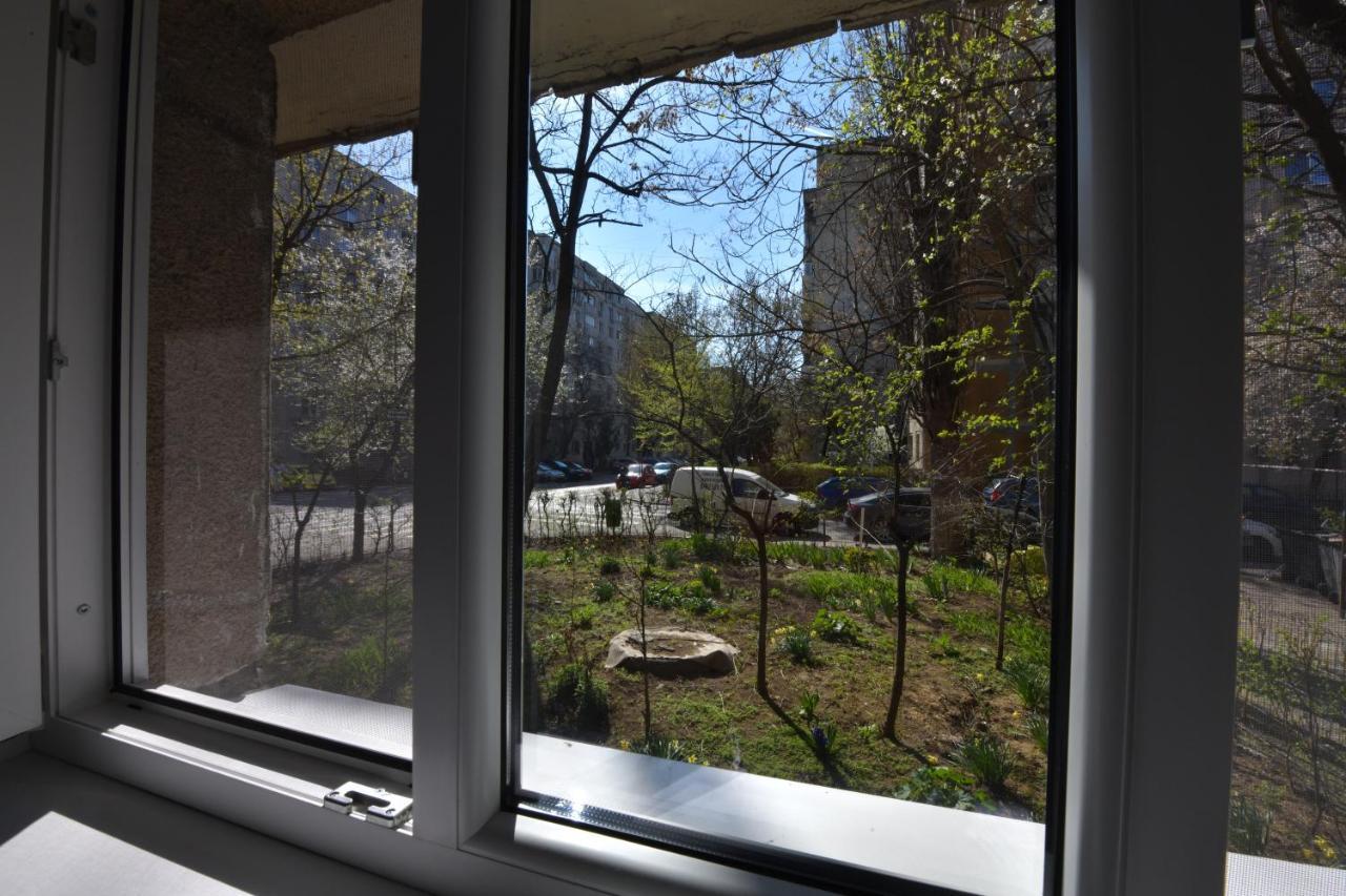 Appartamento Luxury Studio / Ghencea Bucarest Esterno foto