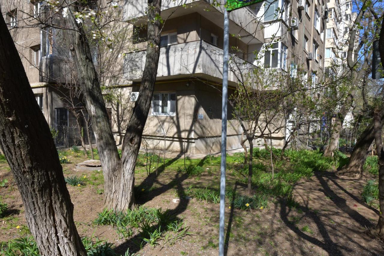 Appartamento Luxury Studio / Ghencea Bucarest Esterno foto